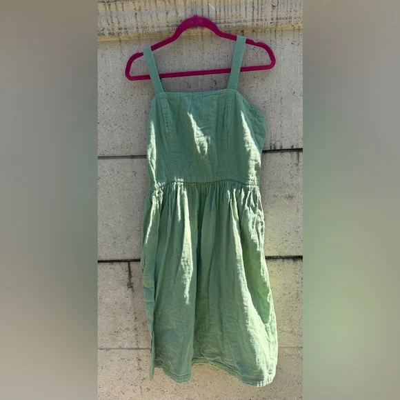 sage green cotton dress June Dress Short Sleeves in Sage Green Linen/Cotton – LizAlig main image 0